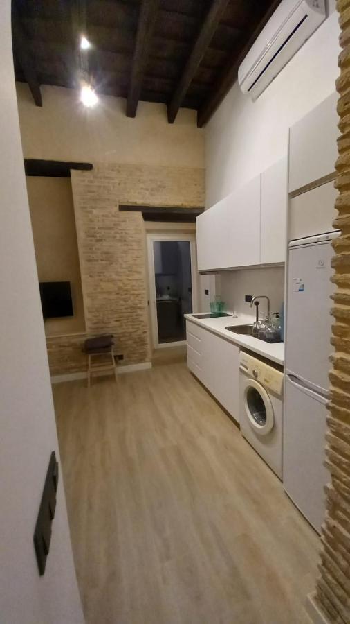 Carmona&House Apartman Sevilla Kültér fotó